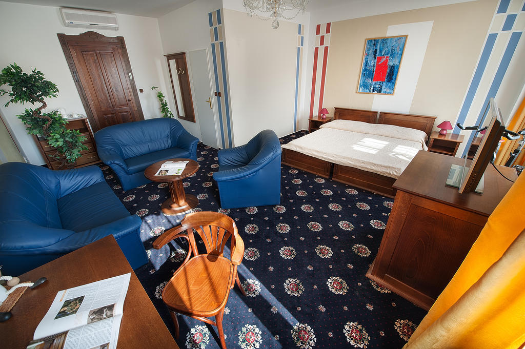 Brioni Suites Ostrava Zimmer foto