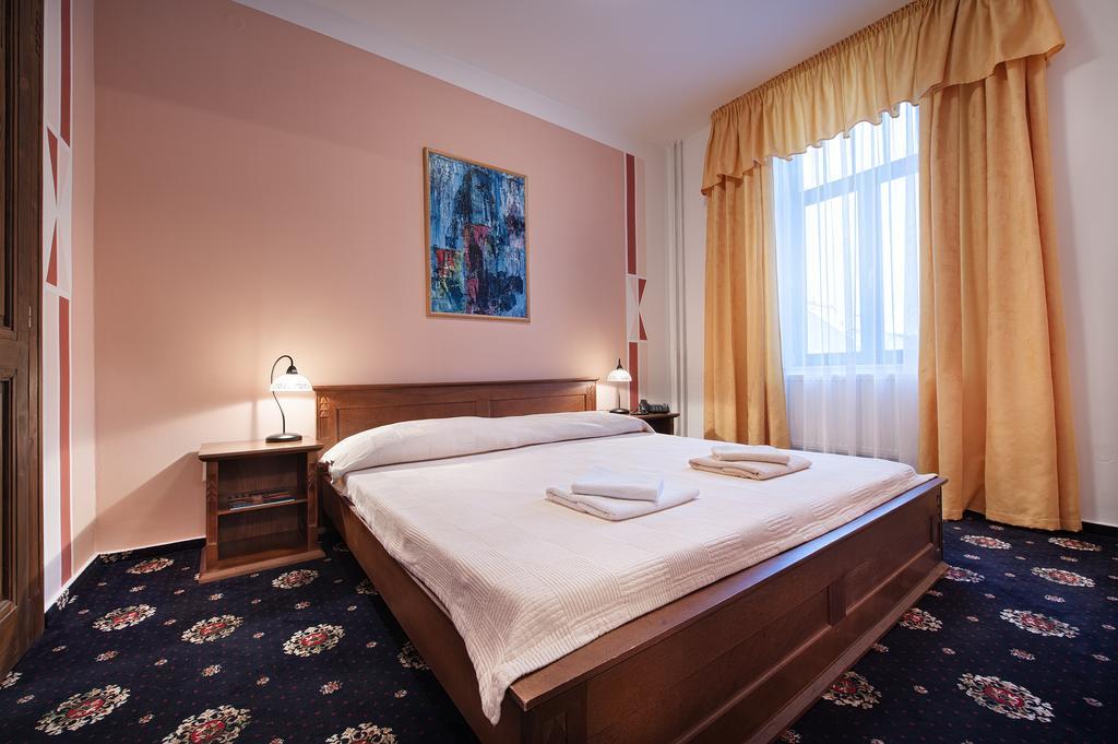 Brioni Suites Ostrava Zimmer foto
