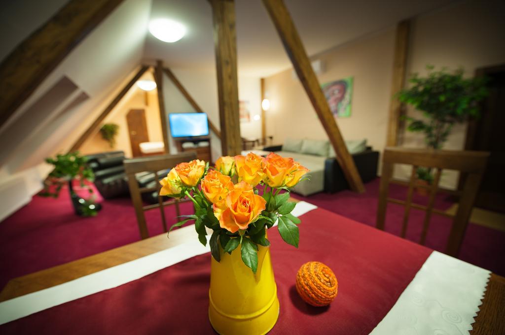 Brioni Suites Ostrava Zimmer foto